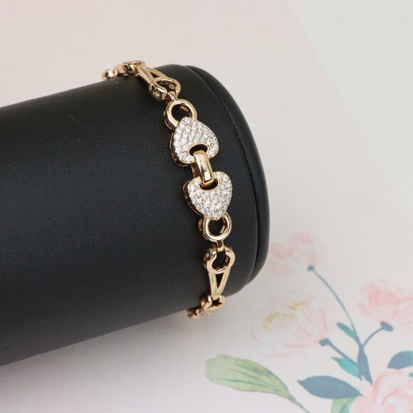 "Sparkling Heart Link Rose Gold Bracelet for Women - Elegant Design, XPBL0972 - Picture 8 of 12